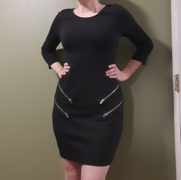 Express Dresses & Skirts - 🔥 Express zipper detail dress